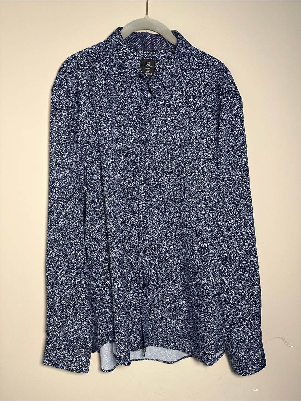 Michael Strahan Patterned Navy blue with white floral breathable Button-Up Shirt